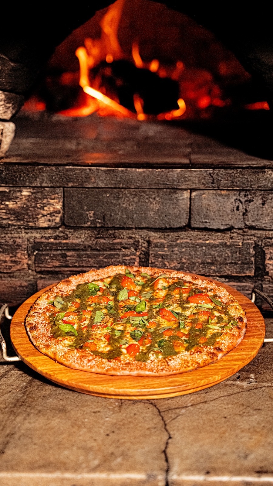 Festa flashback marca lançamento das novas embalagens da Loppiano